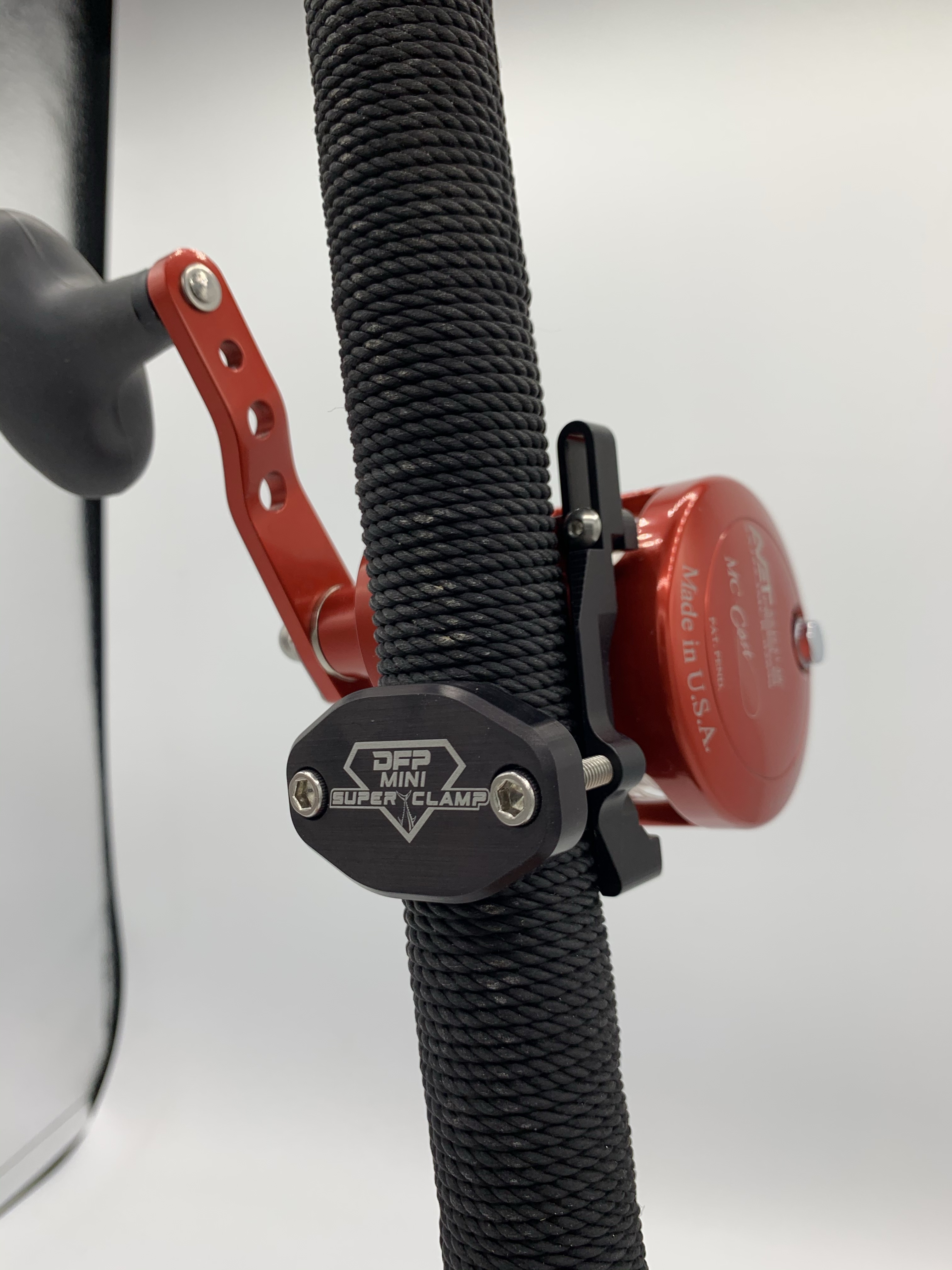 reel clamp for deckhand rod